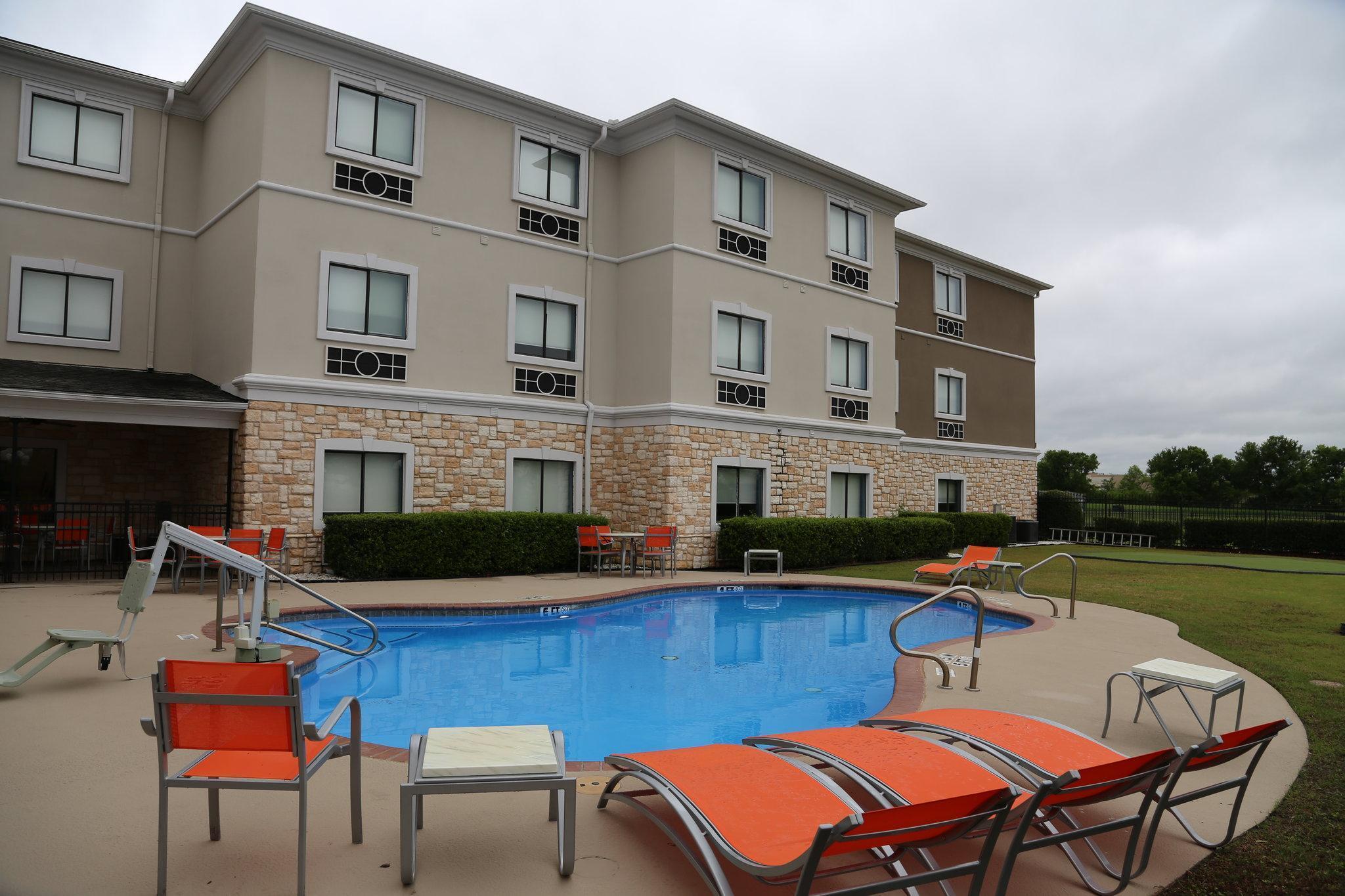 Holiday Inn Express Hotel & Suites Greenville By Ihg Екстер'єр фото