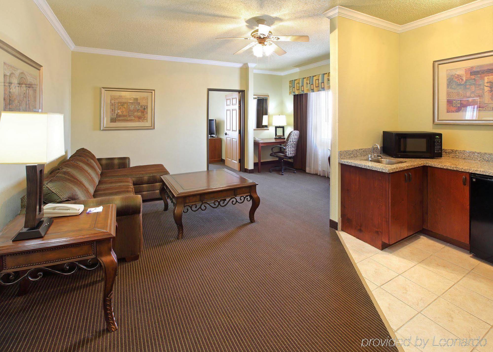 Holiday Inn Express Hotel & Suites Greenville By Ihg Екстер'єр фото