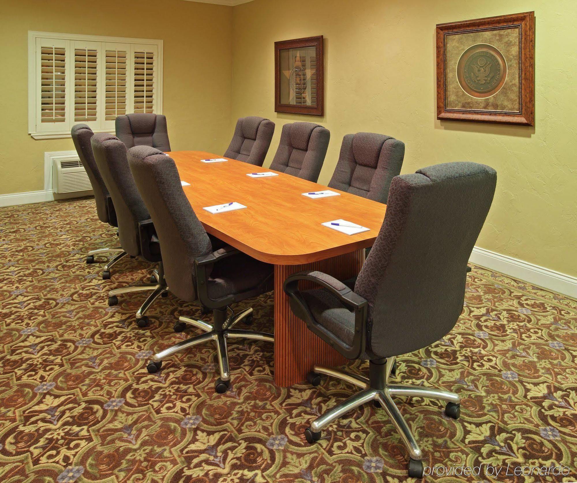 Holiday Inn Express Hotel & Suites Greenville By Ihg Екстер'єр фото
