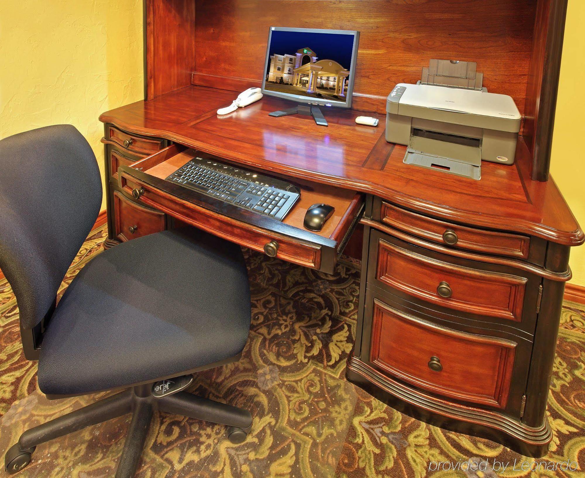 Holiday Inn Express Hotel & Suites Greenville By Ihg Зручності фото