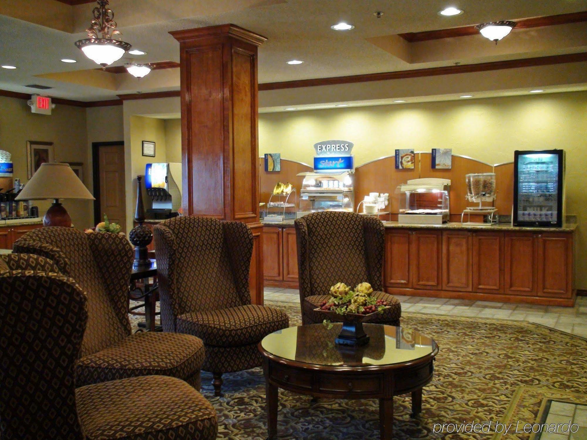 Holiday Inn Express Hotel & Suites Greenville By Ihg Екстер'єр фото
