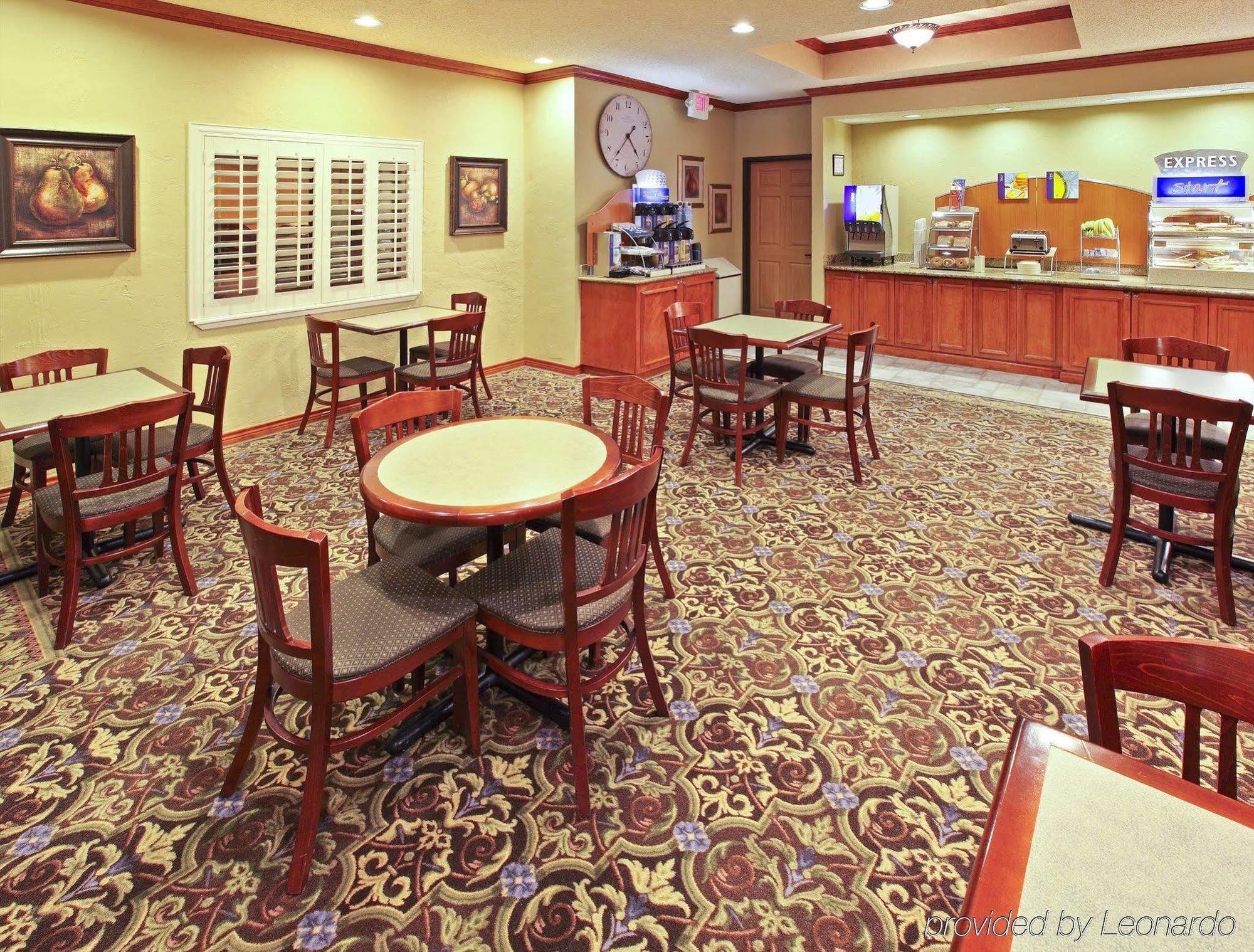 Holiday Inn Express Hotel & Suites Greenville By Ihg Екстер'єр фото
