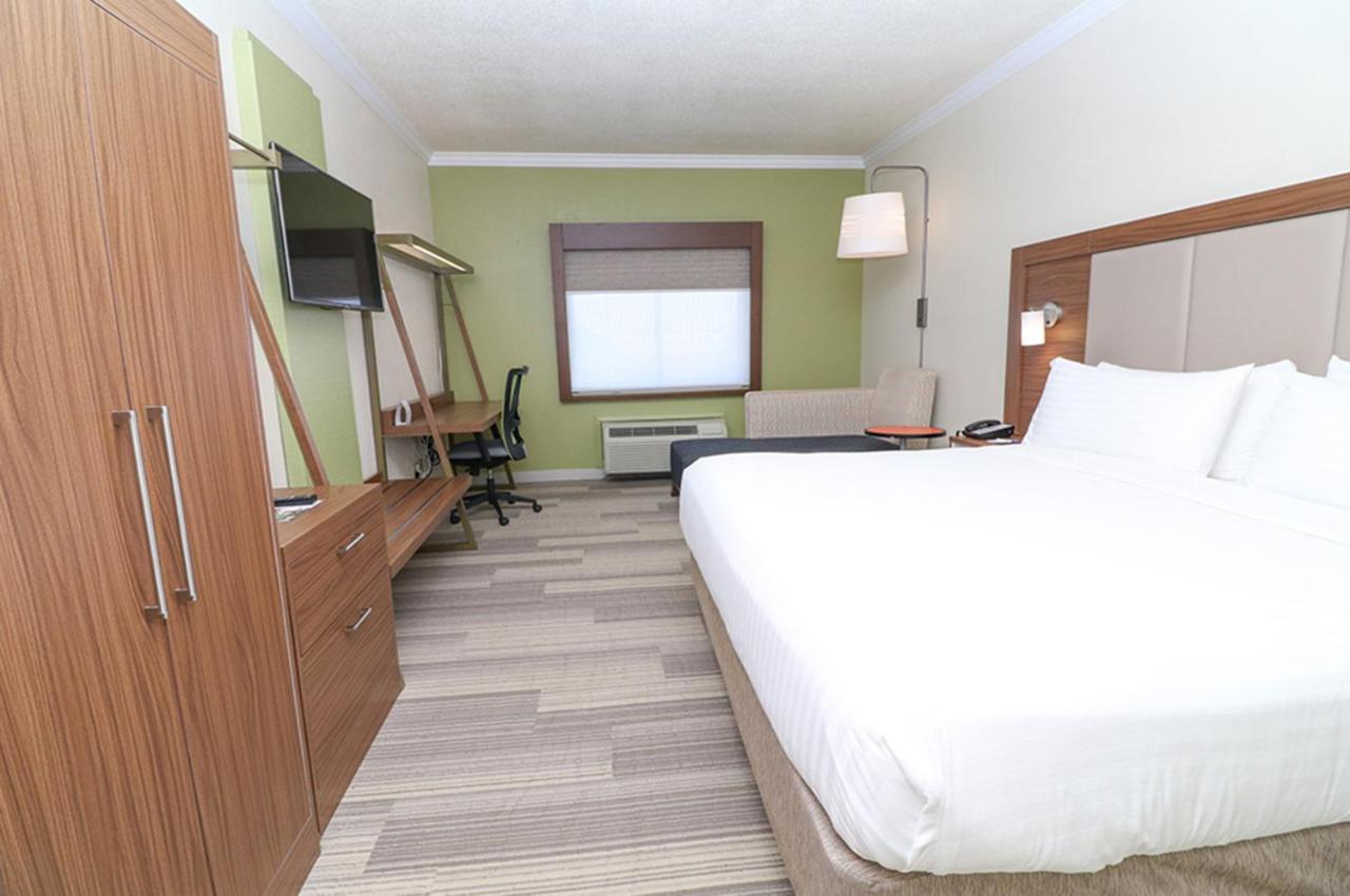 Holiday Inn Express Hotel & Suites Greenville By Ihg Екстер'єр фото